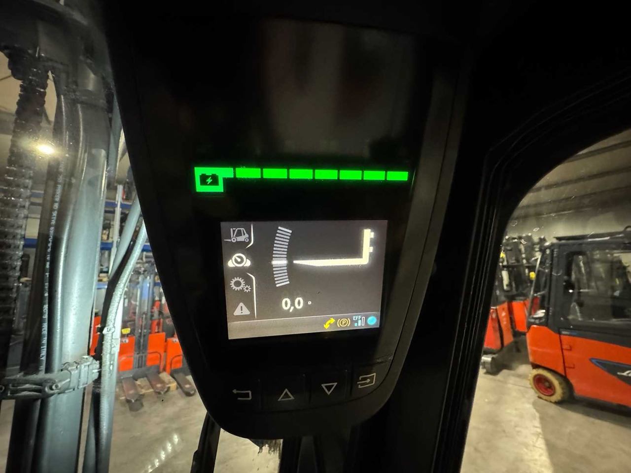 Heftruck 2018 SERVICE + UVV 12/2026 LINDE E35L 3RD + 4TH VALVE FORK ADJUSTER 10,744 HOURS ELECTRIC FORKLIFT: afbeelding 23