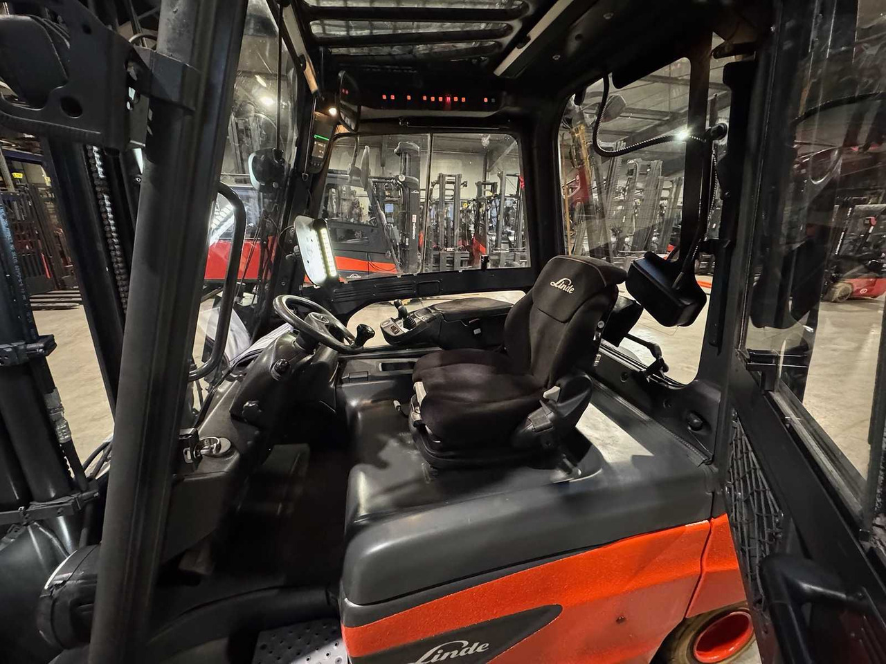 Heftruck 2018 SERVICE + UVV 12/2026 LINDE E35L 3RD + 4TH VALVE FORK ADJUSTER 10,744 HOURS ELECTRIC FORKLIFT: afbeelding 15