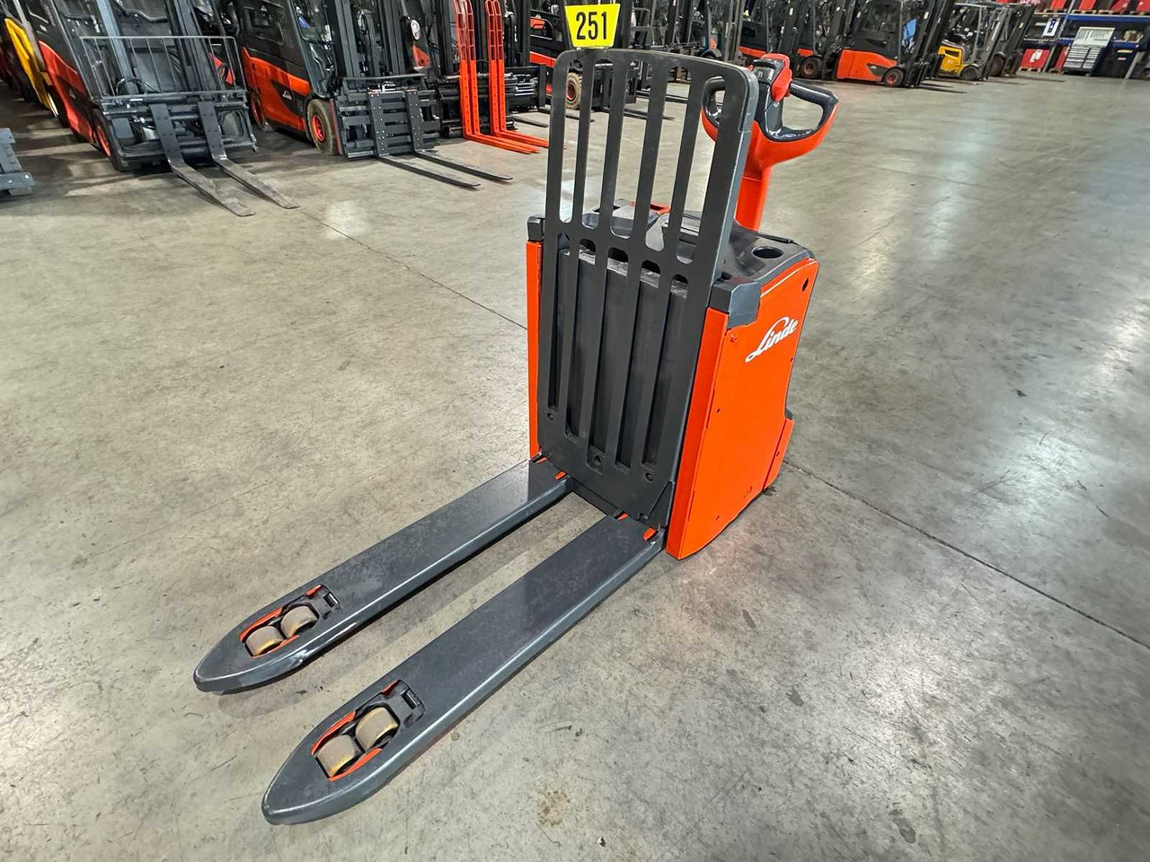 2020 LINDE T16L PALLET TRUCK ANT STACKER INITIAL STROKE 1,423 HOURS - Heftruck: afbeelding 4 2020 LINDE T16L PALLET TRUCK ANT STACKER INITIAL STROKE 1,423 HOURS - Heftruck: afbeelding 4