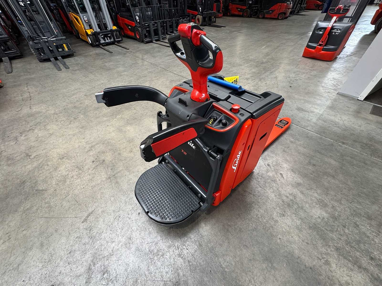 2020 SERVICE + UVV 10/2026 LINDE T20AP 2,000KG PALLET TRUCK ANT STACKER PLATFORM T20 AP 2,536 HOURS - Heftruck: afbeelding 4 2020 SERVICE + UVV 10/2026 LINDE T20AP 2,000KG PALLET TRUCK ANT STACKER PLATFORM T20 AP 2,536 HOURS - Heftruck: afbeelding 4