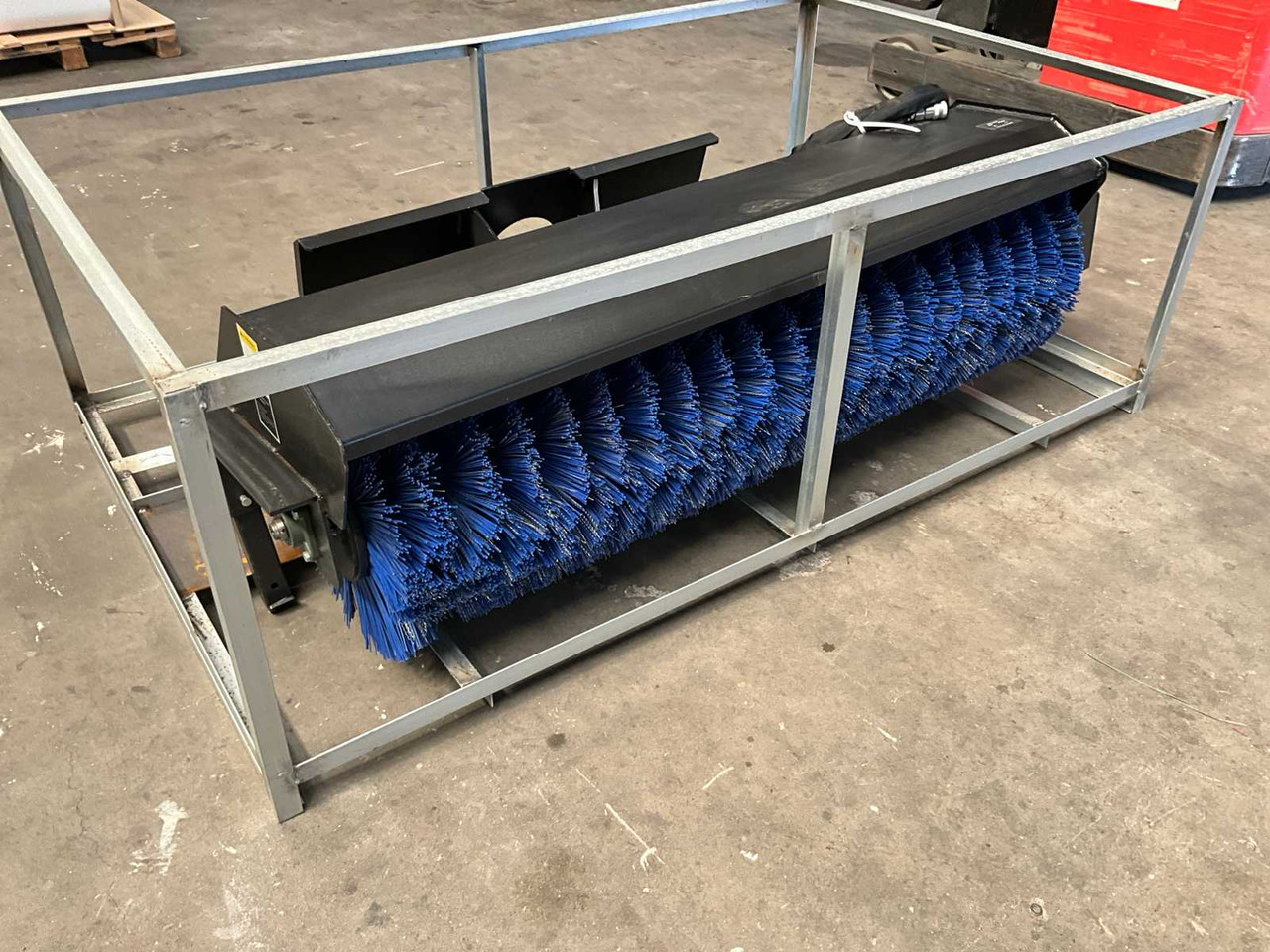 2025 72 INCH BROOM/SWEEPER FOR SKID STEER LOADER - Compacte rupslader: afbeelding 2 2025 72 INCH BROOM/SWEEPER FOR SKID STEER LOADER - Compacte rupslader: afbeelding 2