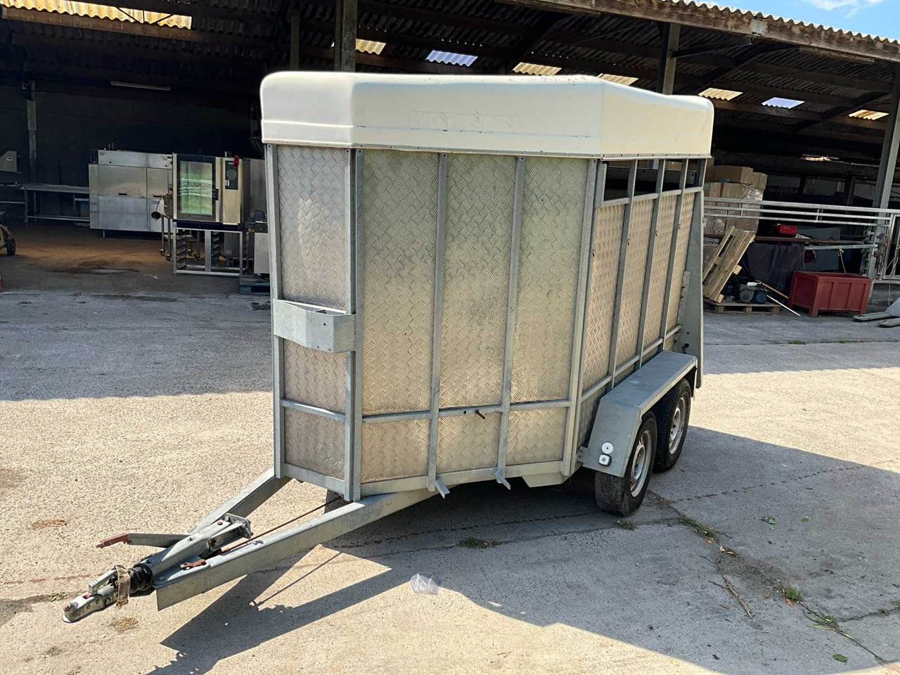 TACK - L-2700-2 - 2004 - ANIMAL TRAILER - Aanhanger: afbeelding 1 TACK - L-2700-2 - 2004 - ANIMAL TRAILER - Aanhanger: afbeelding 1