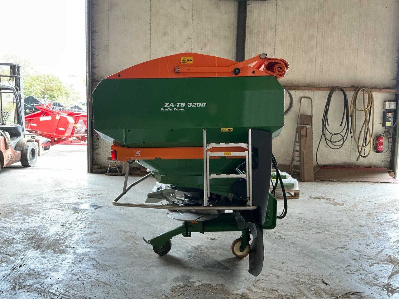 Amazone ZA-TS 3200 - Kunstmeststrooier: afbeelding 2 Amazone ZA-TS 3200 - Kunstmeststrooier: afbeelding 2