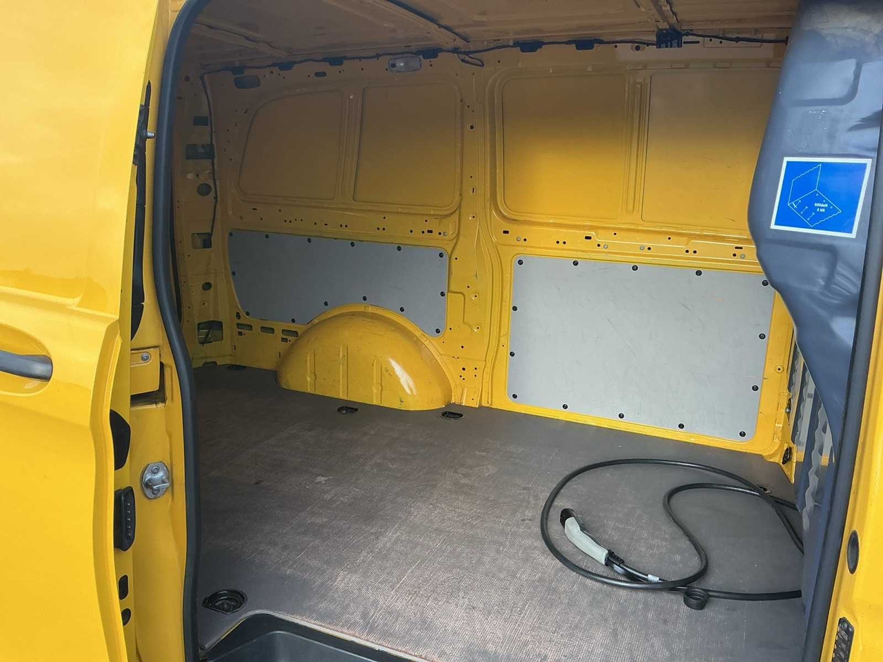 Bedrijfswagen 2020 - MERCEDES-BENZ - EVITO - EVITO LONG 41KWH - COMMERCIAL VEHICLE: afbeelding 6