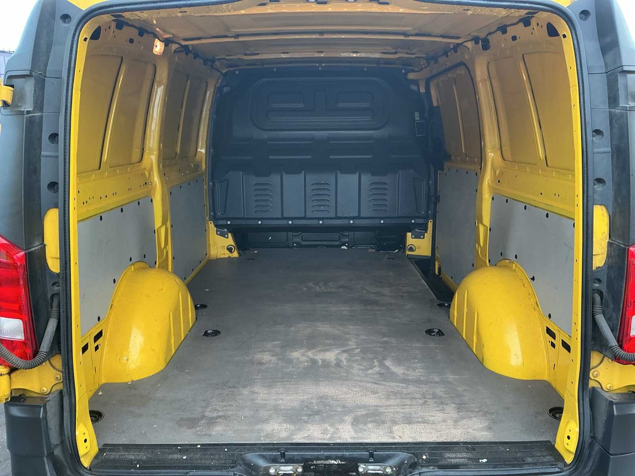 2020 - MERCEDES-BENZ - EVITO - EVITO LONG 41KWH - COMMERCIAL VEHICLE - Bedrijfswagen: afbeelding 5 2020 - MERCEDES-BENZ - EVITO - EVITO LONG 41KWH - COMMERCIAL VEHICLE - Bedrijfswagen: afbeelding 5