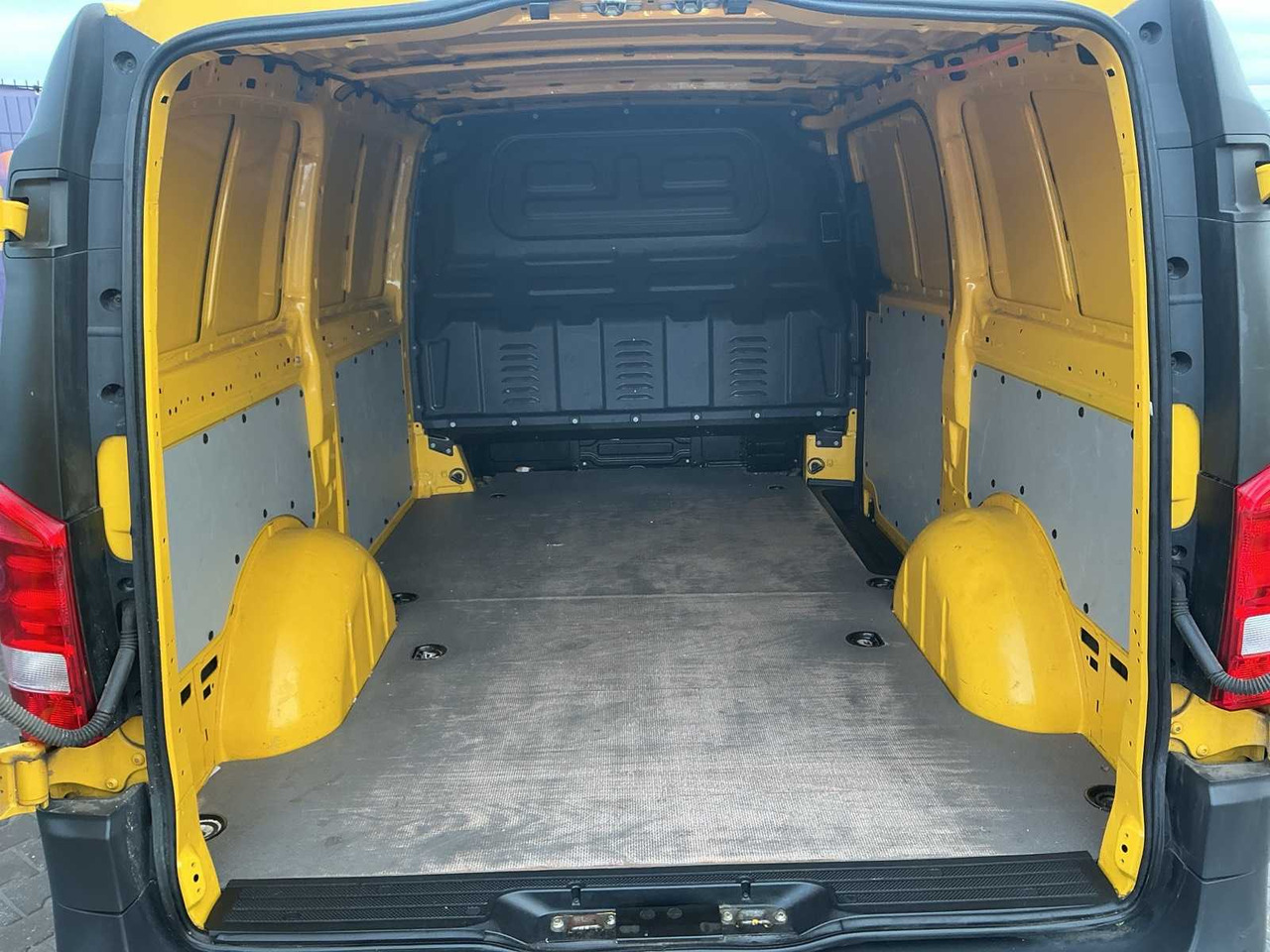 2020 - MERCEDES-BENZ - EVITO - EVITO LONG 41KWH - COMMERCIAL VEHICLE - Bedrijfswagen: afbeelding 5 2020 - MERCEDES-BENZ - EVITO - EVITO LONG 41KWH - COMMERCIAL VEHICLE - Bedrijfswagen: afbeelding 5