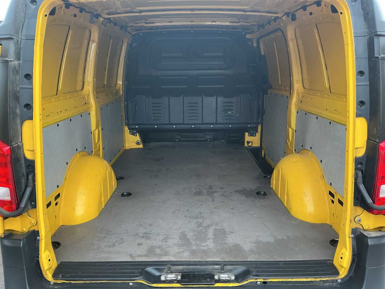 2020 - MERCEDES-BENZ - EVITO - EVITO LONG 41KWH - COMMERCIAL VEHICLE - Bedrijfswagen: afbeelding 5 2020 - MERCEDES-BENZ - EVITO - EVITO LONG 41KWH - COMMERCIAL VEHICLE - Bedrijfswagen: afbeelding 5