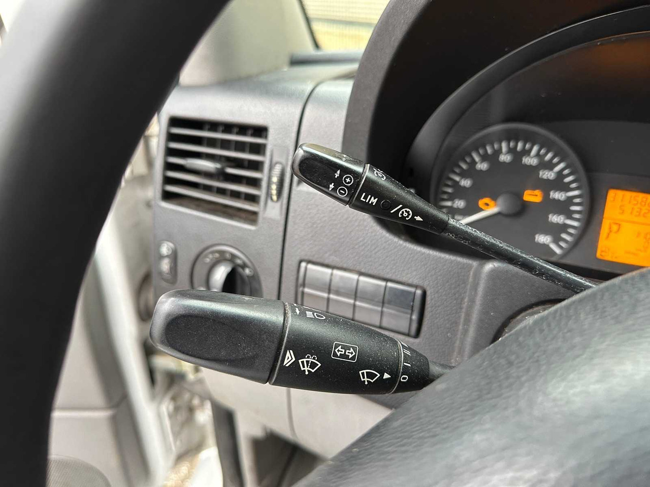 Bedrijfswagen MERCEDES-BENZ SPRINTER 315 2.2 CDI 366 EHD 150HP 2007, 49-VGK-5 COMMERCIAL VEHICLE YOUNGTIMER: afbeelding 14 Bedrijfswagen MERCEDES-BENZ SPRINTER 315 2.2 CDI 366 EHD 150HP 2007, 49-VGK-5 COMMERCIAL VEHICLE YOUNGTIMER: afbeelding 14