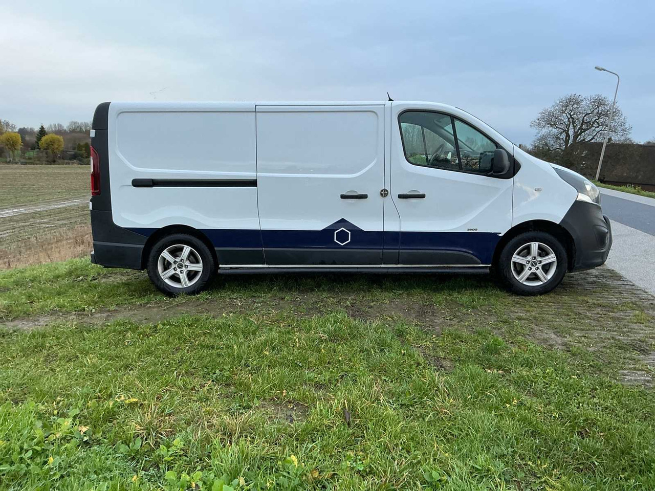 OPEL VIVARO 1.6 CDTI L2H1 DCSPEC COMMERCIAL VEHICLE - Bedrijfswagen: afbeelding 4 OPEL VIVARO 1.6 CDTI L2H1 DCSPEC COMMERCIAL VEHICLE - Bedrijfswagen: afbeelding 4