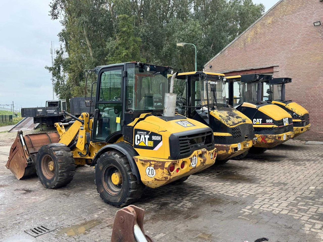 Caterpillar 908  908 908H 906 wegens contractbreuk - Wiellader: afbeelding 4 Caterpillar 908  908 908H 906 wegens contractbreuk - Wiellader: afbeelding 4