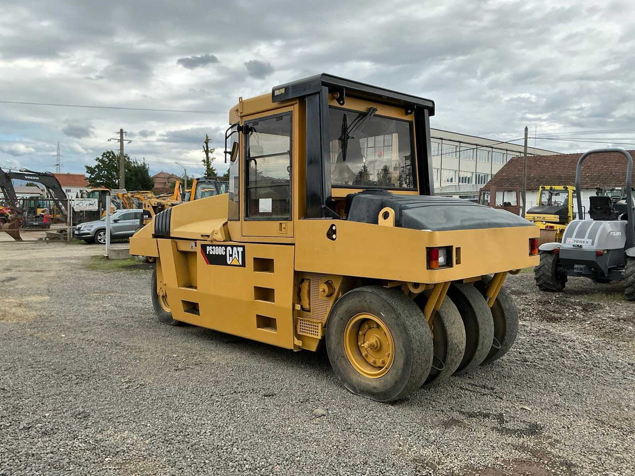 Caterpillar PS 300C - Bandenwals: afbeelding 1 Caterpillar PS 300C - Bandenwals: afbeelding 1