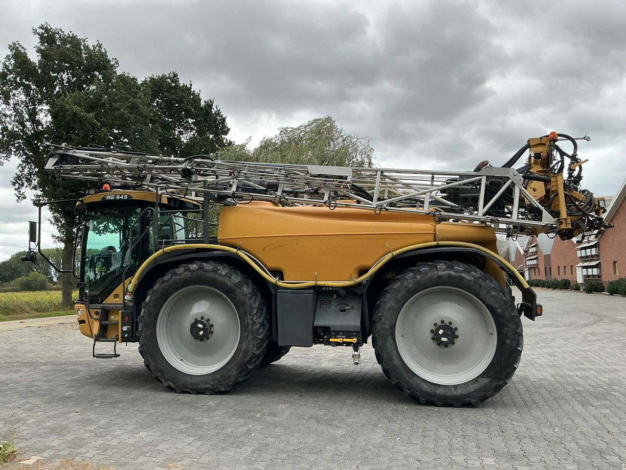 Challenger Rogator RG 645 - Veldspuit: afbeelding 3 Challenger Rogator RG 645 - Veldspuit: afbeelding 3