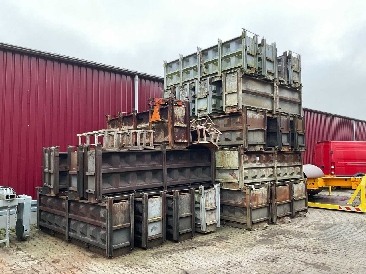 Concrete block mold (25x) - Betonmachine: afbeelding 1 Concrete block mold (25x) - Betonmachine: afbeelding 1