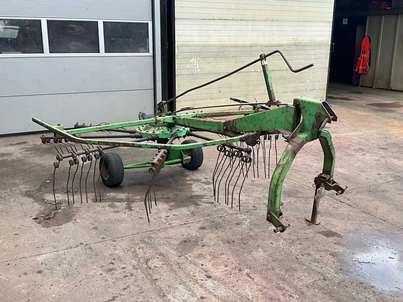 Deutz-Fahr - Hooi-/ Voedermachine: afbeelding 4 Deutz-Fahr - Hooi-/ Voedermachine: afbeelding 4