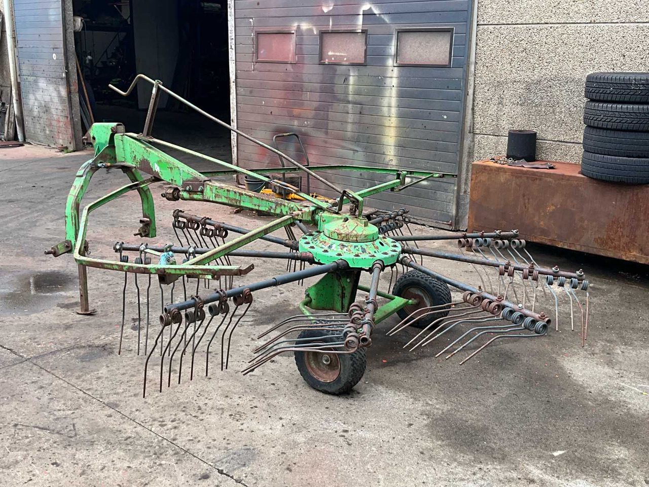 Deutz-Fahr - Hooi-/ Voedermachine: afbeelding 3 Deutz-Fahr - Hooi-/ Voedermachine: afbeelding 3