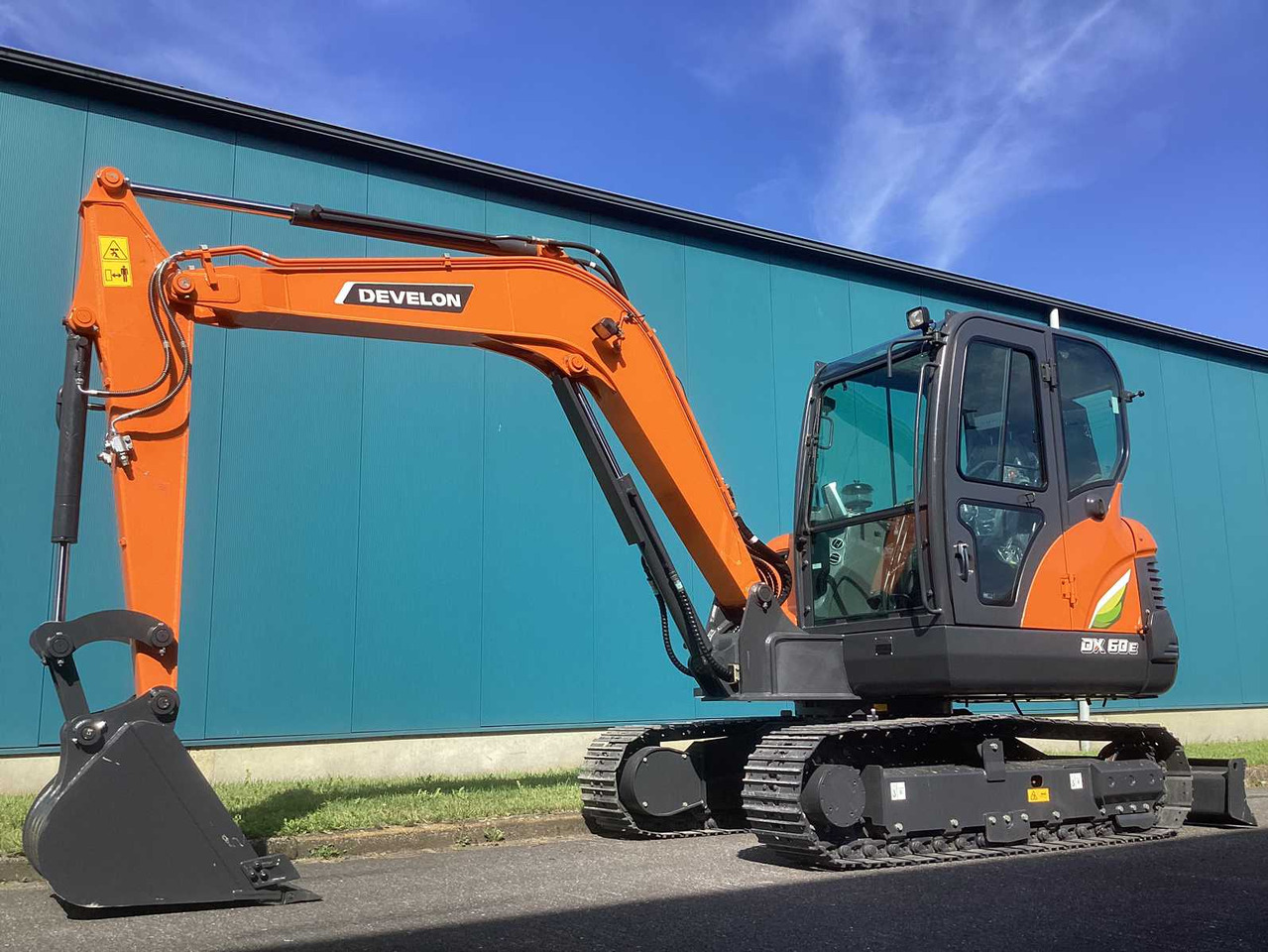 Develon 2024 DEVELON DX60E-10N MINI EXCAVATOR - Minigraafmachine: afbeelding 1 Develon 2024 DEVELON DX60E-10N MINI EXCAVATOR - Minigraafmachine: afbeelding 1