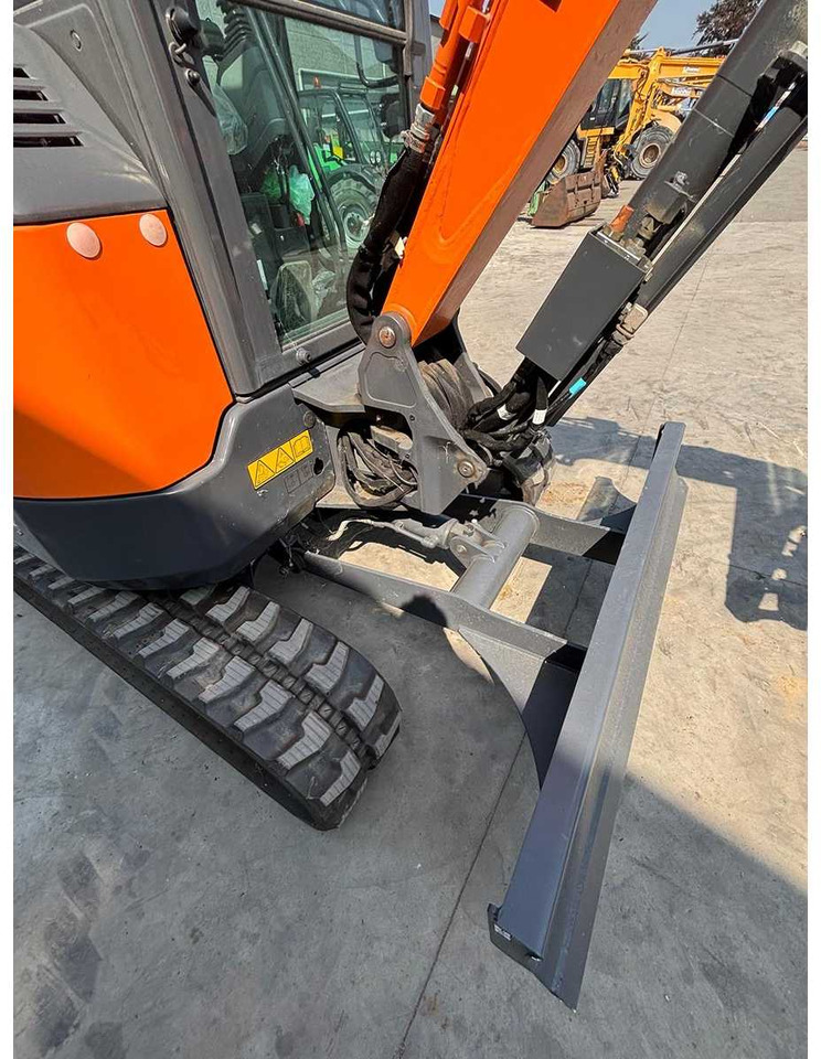 Develon DEVELON - 2024 - DX27Z-7 - MINI EXCAVATOR - Minigraafmachine: afbeelding 5 Develon DEVELON - 2024 - DX27Z-7 - MINI EXCAVATOR - Minigraafmachine: afbeelding 5