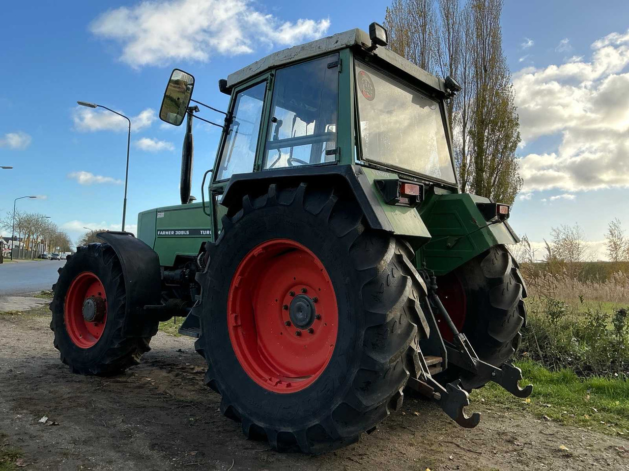 FENDT FARMER 309 LSA TURBOMATIK FOUR-WHEEL DRIVE AGRICULTURAL TRACTOR - Tractor: afbeelding 3 FENDT FARMER 309 LSA TURBOMATIK FOUR-WHEEL DRIVE AGRICULTURAL TRACTOR - Tractor: afbeelding 3