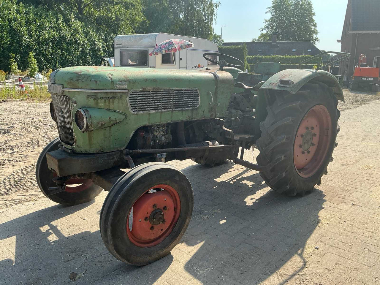 Fendt Farmer 2-FW139/3 - Tractor: afbeelding 1 Fendt Farmer 2-FW139/3 - Tractor: afbeelding 1