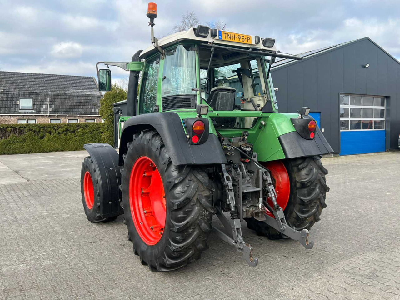 Fendt Farmer 410 - Tractor: afbeelding 2 Fendt Farmer 410 - Tractor: afbeelding 2
