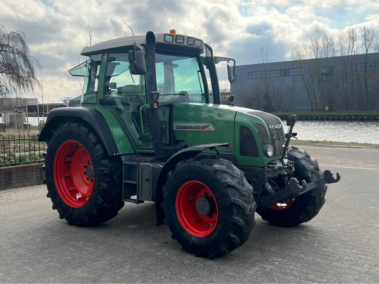 Fendt Farmer 410 - Tractor: afbeelding 5 Fendt Farmer 410 - Tractor: afbeelding 5