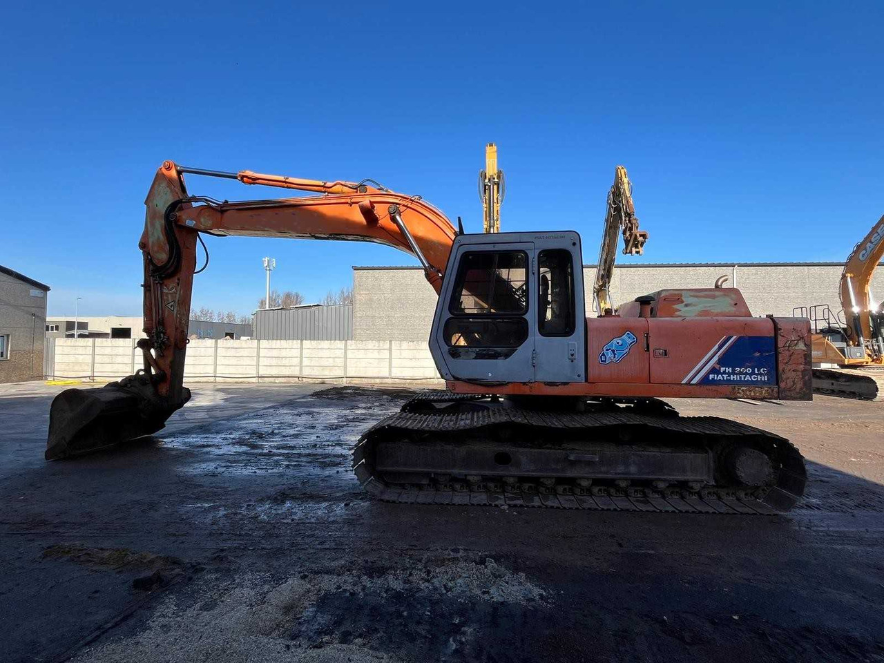 Fiat Hitachi FH 200 LC - Rupsgraafmachine: afbeelding 1 Fiat Hitachi FH 200 LC - Rupsgraafmachine: afbeelding 1