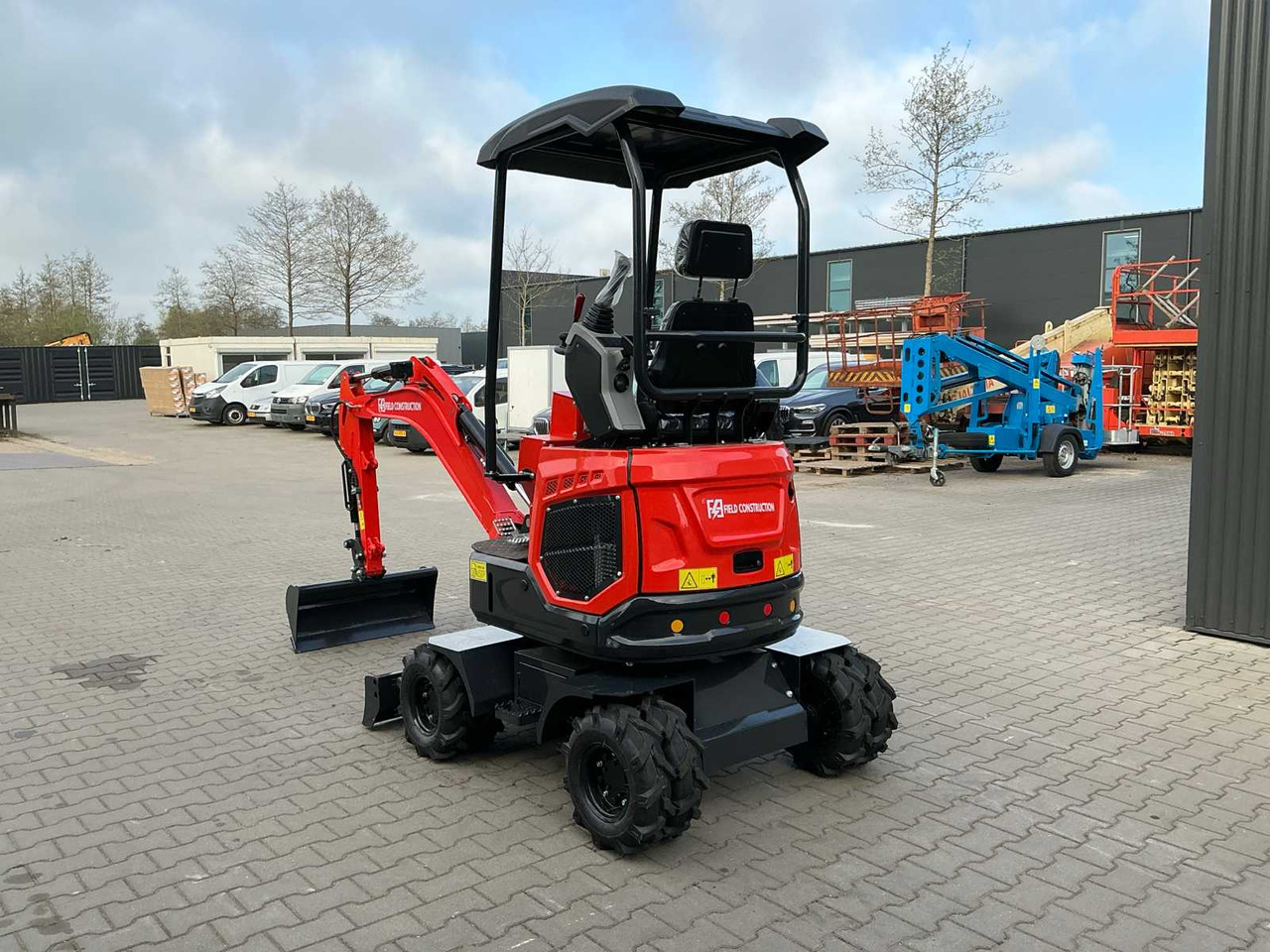Field Construction HFT-15 - Mobiele graafmachine: afbeelding 4 Field Construction HFT-15 - Mobiele graafmachine: afbeelding 4