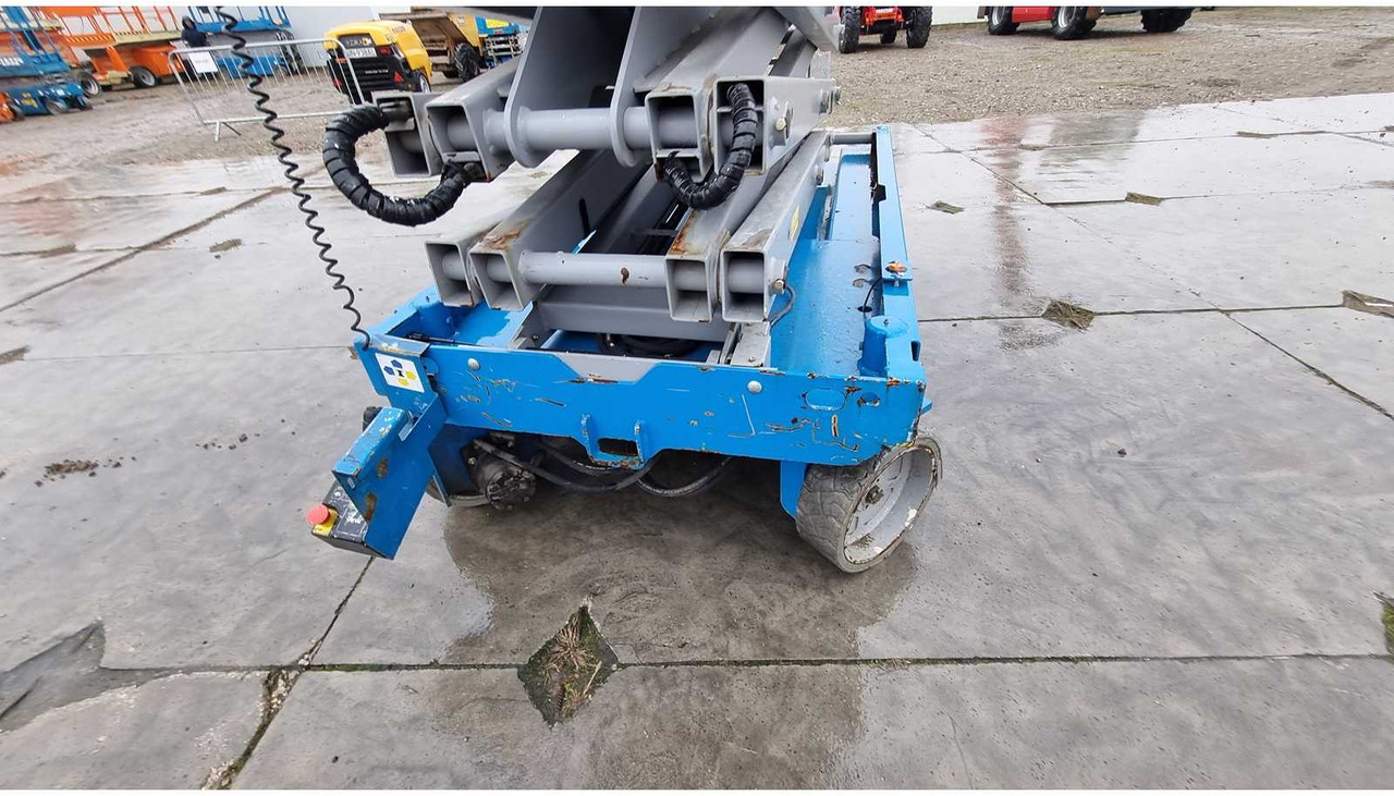 Hoogwerker GENIE - GS4047 - AERIAL WORK PLATFORMS - 2015 (77294287): afbeelding 8