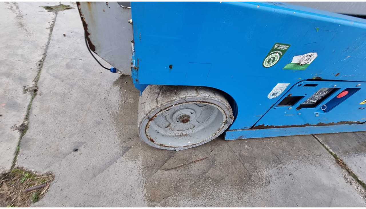 Hoogwerker GENIE - GS4047 - AERIAL WORK PLATFORMS - 2015 (77294287): afbeelding 11