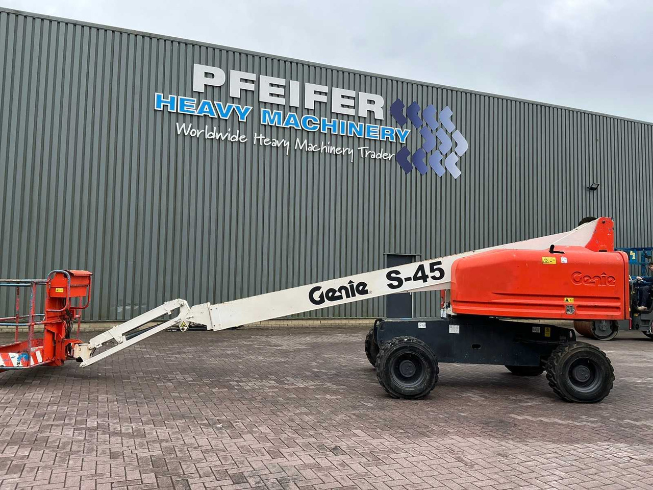 Genie S-45/4WD - Hoogwerker: afbeelding 2 Genie S-45/4WD - Hoogwerker: afbeelding 2