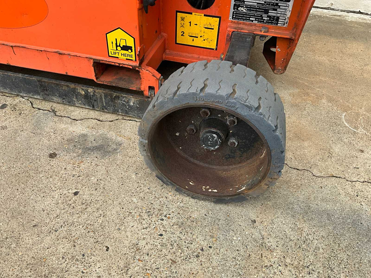 HOLLAND LIFT HL11816 SCISSOR LIFT AERIAL PLATFORM - Hoogwerker: afbeelding 5 HOLLAND LIFT HL11816 SCISSOR LIFT AERIAL PLATFORM - Hoogwerker: afbeelding 5