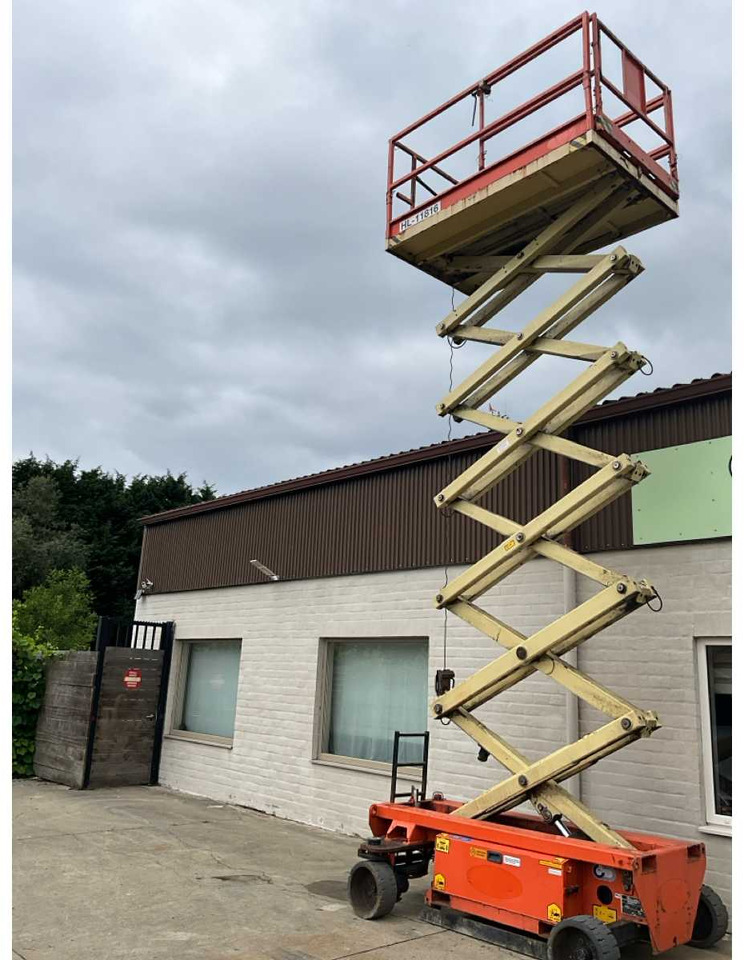 HOLLAND LIFT HL11816 SCISSOR LIFT AERIAL PLATFORM - Hoogwerker: afbeelding 2 HOLLAND LIFT HL11816 SCISSOR LIFT AERIAL PLATFORM - Hoogwerker: afbeelding 2