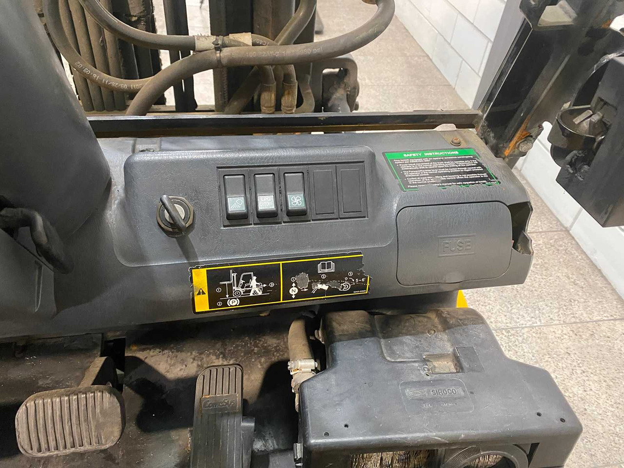 Heftruck HYUNDAI - 2012 - 25L-7A - FORKLIFT TRUCK: afbeelding 14 Heftruck HYUNDAI - 2012 - 25L-7A - FORKLIFT TRUCK: afbeelding 14