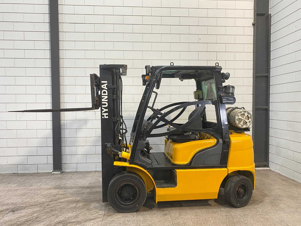 Heftruck HYUNDAI - 2012 - 25L-7A - FORKLIFT TRUCK: afbeelding 6 Heftruck HYUNDAI - 2012 - 25L-7A - FORKLIFT TRUCK: afbeelding 6