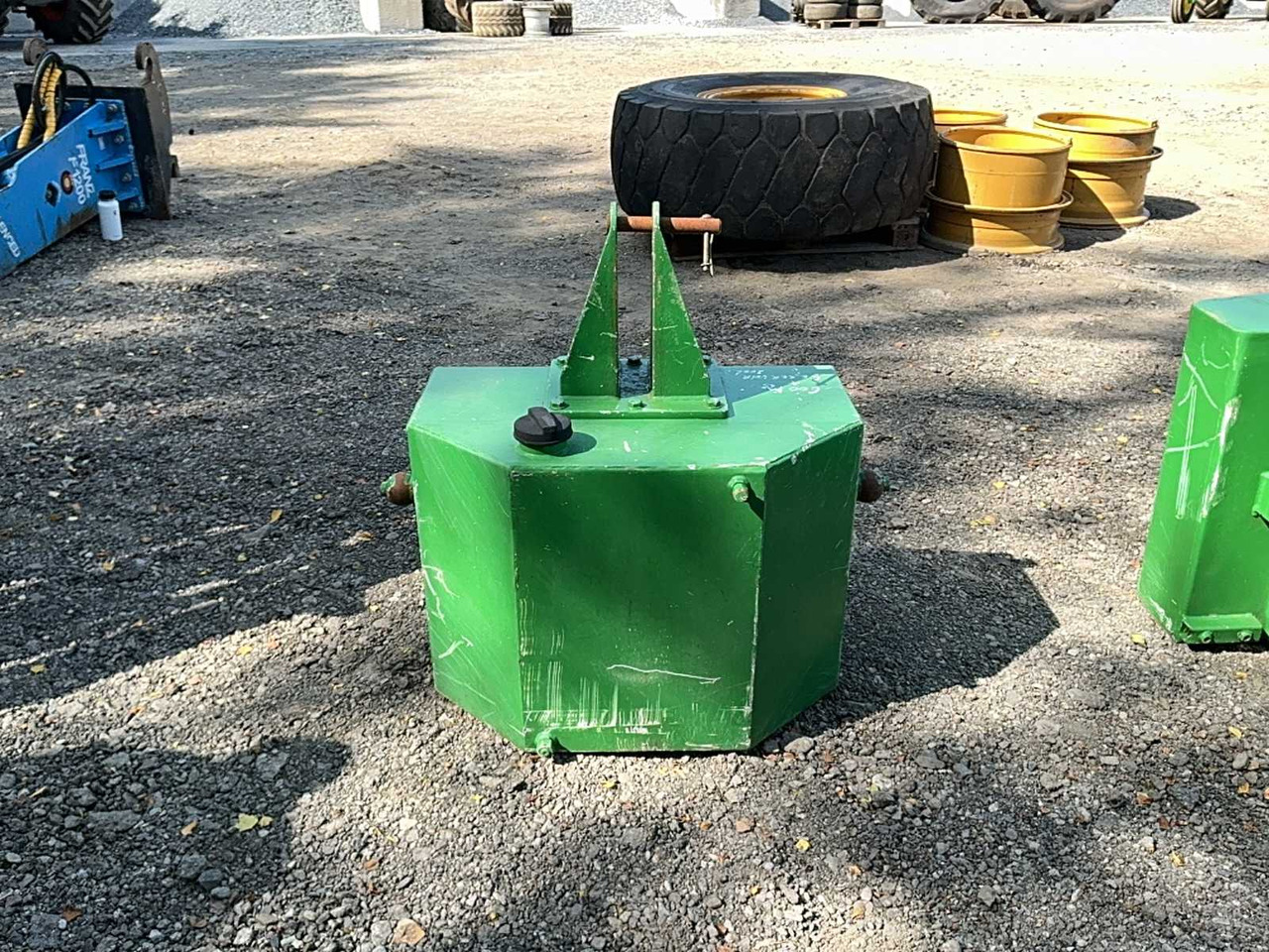 Inconnu Contrepoids de tracteur - Voorlader voor tractor: afbeelding 4 Inconnu Contrepoids de tracteur - Voorlader voor tractor: afbeelding 4