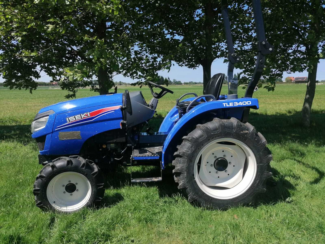 Iseki TLE3400 - Mini tractor: afbeelding 1 Iseki TLE3400 - Mini tractor: afbeelding 1