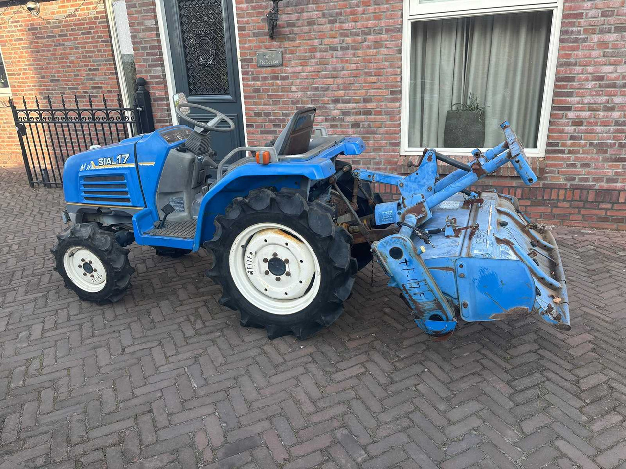 Iseki Trekker - Mini tractor: afbeelding 2 Iseki Trekker - Mini tractor: afbeelding 2