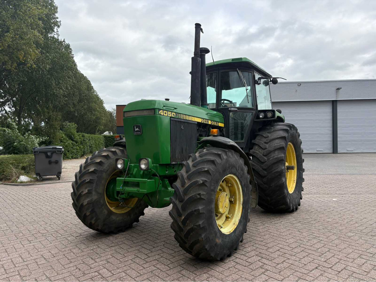 John Deere 4050 - Tractor: afbeelding 1 John Deere 4050 - Tractor: afbeelding 1