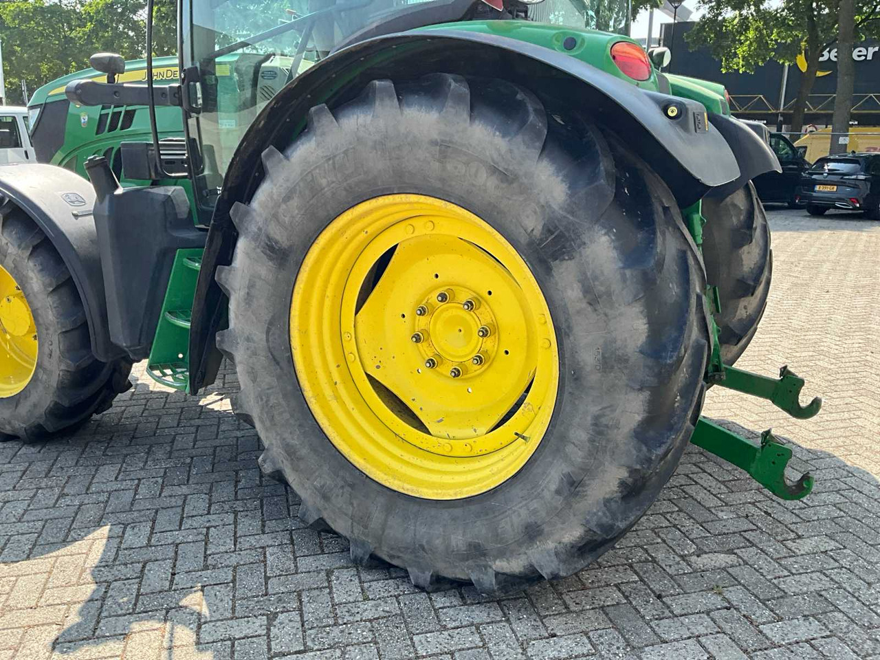 John Deere 6125R - Tractor: afbeelding 5 John Deere 6125R - Tractor: afbeelding 5