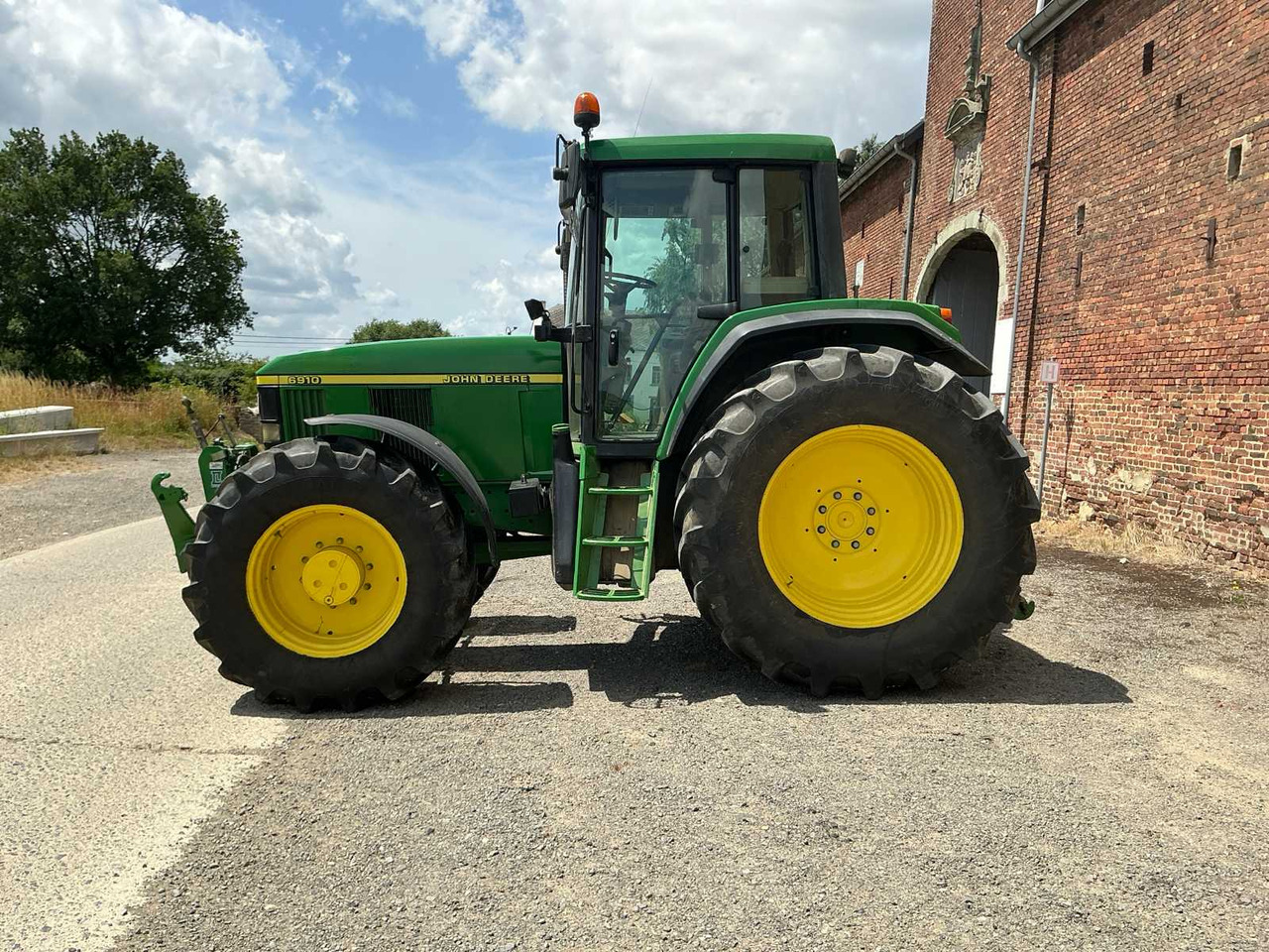 John Deere 6910 AS - Tractor: afbeelding 2 John Deere 6910 AS - Tractor: afbeelding 2