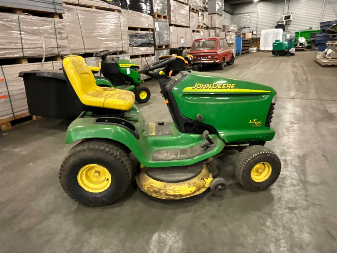 John Deere LT180 automatic - Gazonmaaier: afbeelding 5 John Deere LT180 automatic - Gazonmaaier: afbeelding 5