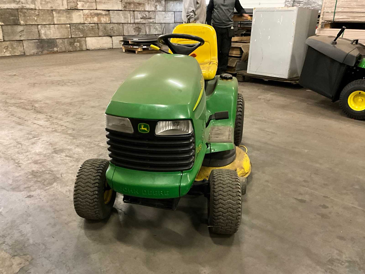 John Deere LT180 automatic - Gazonmaaier: afbeelding 3 John Deere LT180 automatic - Gazonmaaier: afbeelding 3
