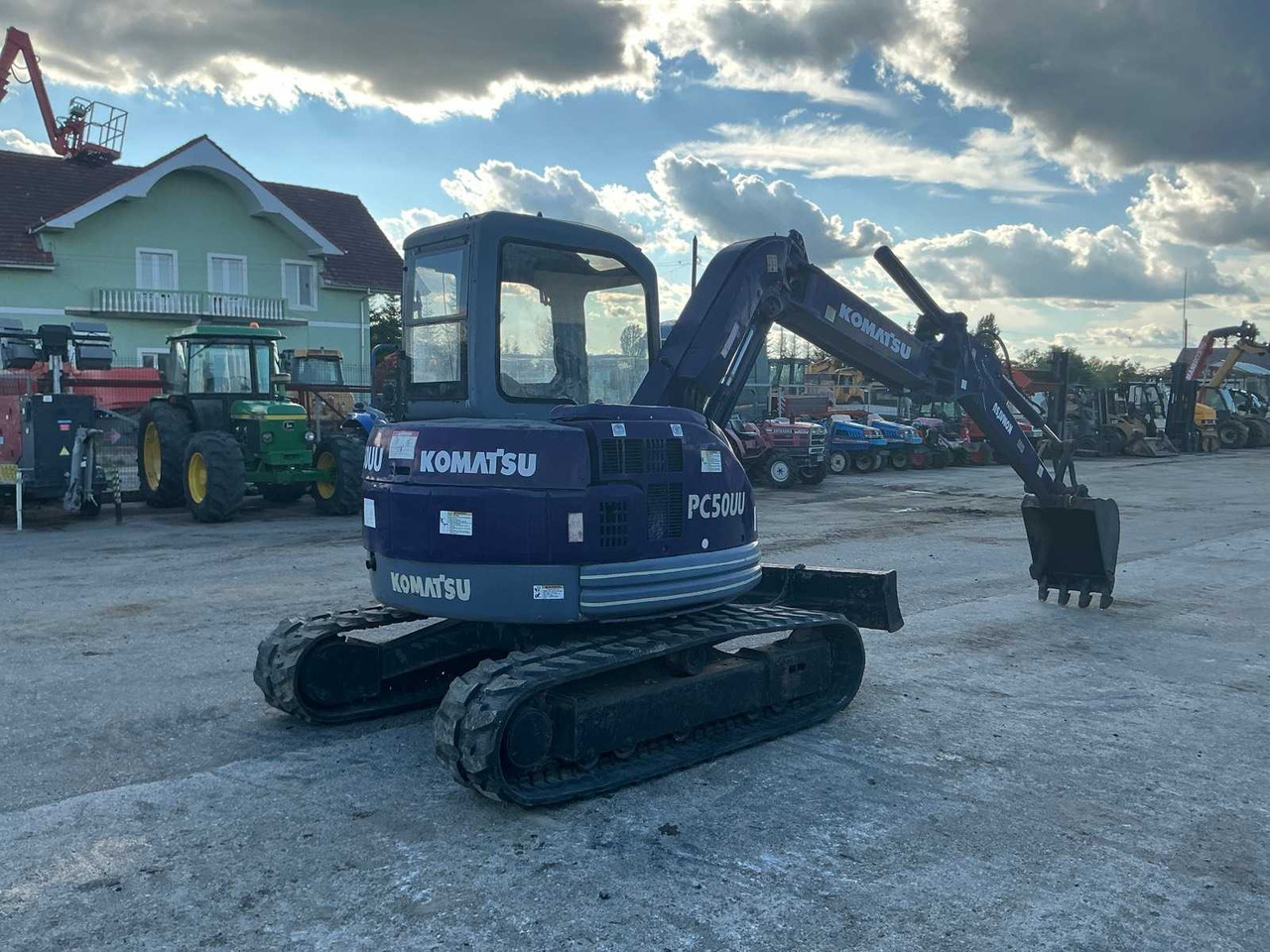 Komatsu KOMATSU - PC50 UU-2 - MINI-EXCAVATOR - 2005 - Minigraafmachine: afbeelding 1 Komatsu KOMATSU - PC50 UU-2 - MINI-EXCAVATOR - 2005 - Minigraafmachine: afbeelding 1