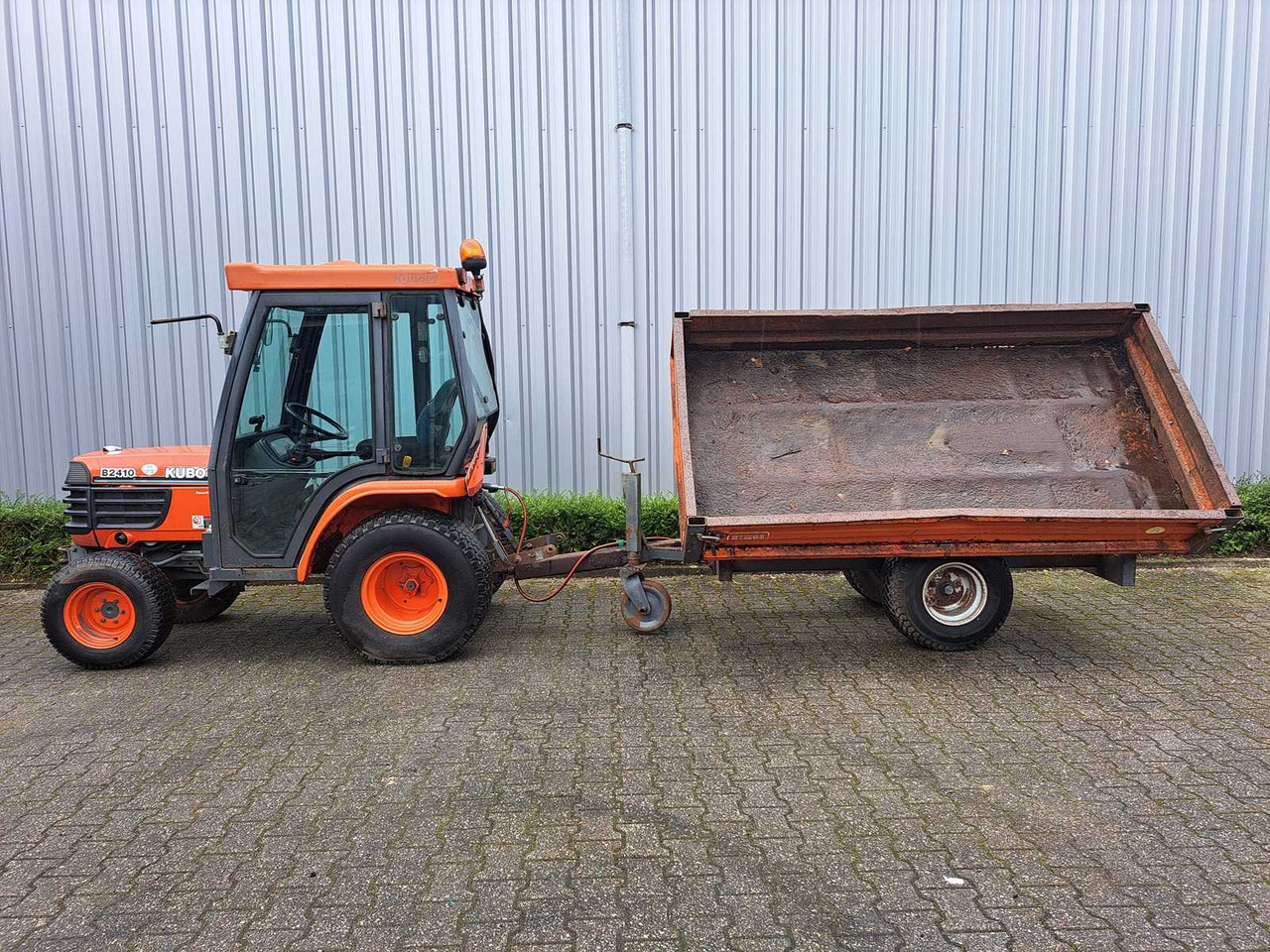 Kubota B2410 - Mini tractor: afbeelding 3 Kubota B2410 - Mini tractor: afbeelding 3
