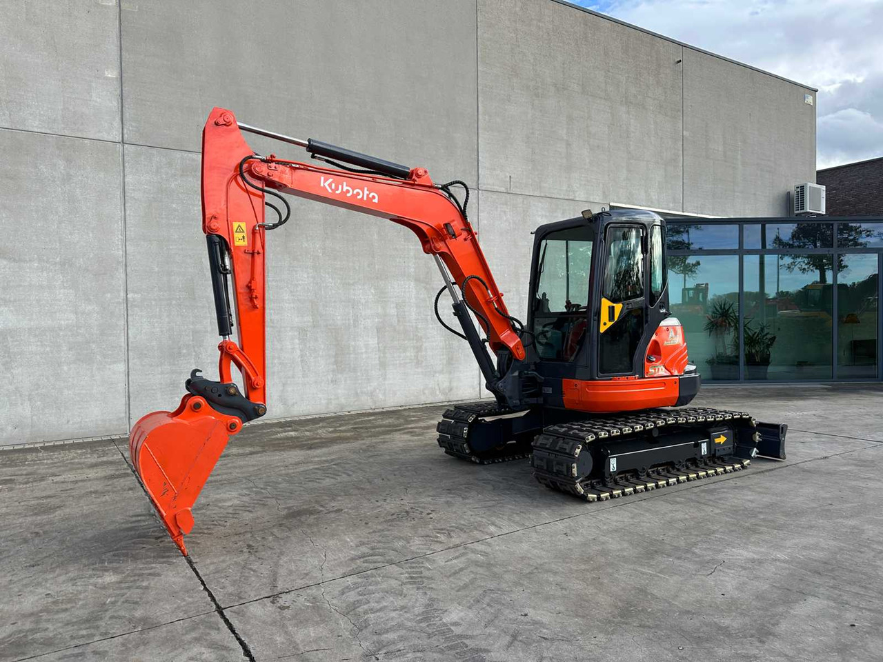 Kubota KUBOTA - 2012 - KX161-3SZ - MIDI EXCAVATOR - Rupsgraafmachine: afbeelding 1 Kubota KUBOTA - 2012 - KX161-3SZ - MIDI EXCAVATOR - Rupsgraafmachine: afbeelding 1