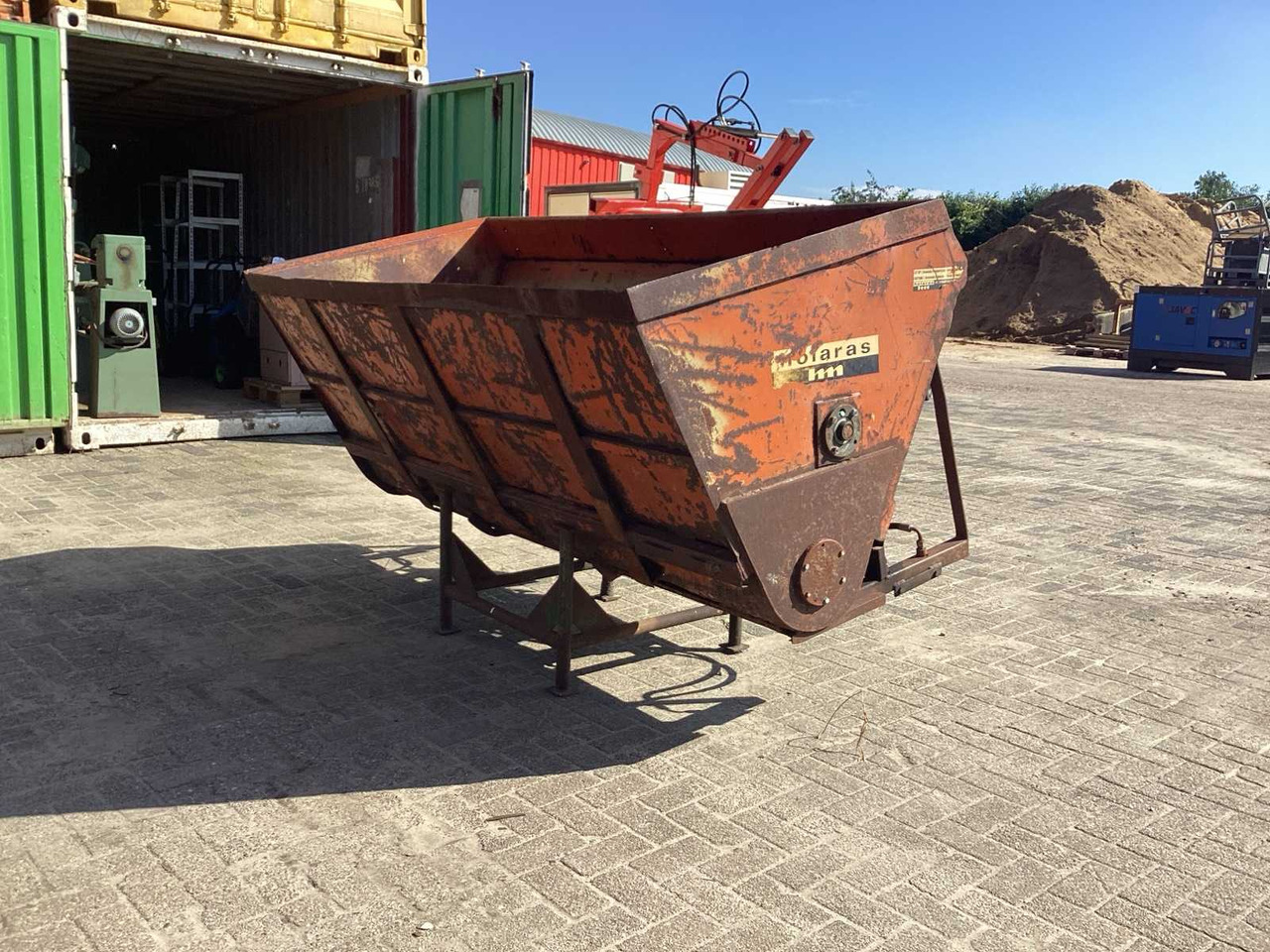 Holaras A VDC 1200 - Landbouwmachine: afbeelding 1 Holaras A VDC 1200 - Landbouwmachine: afbeelding 1