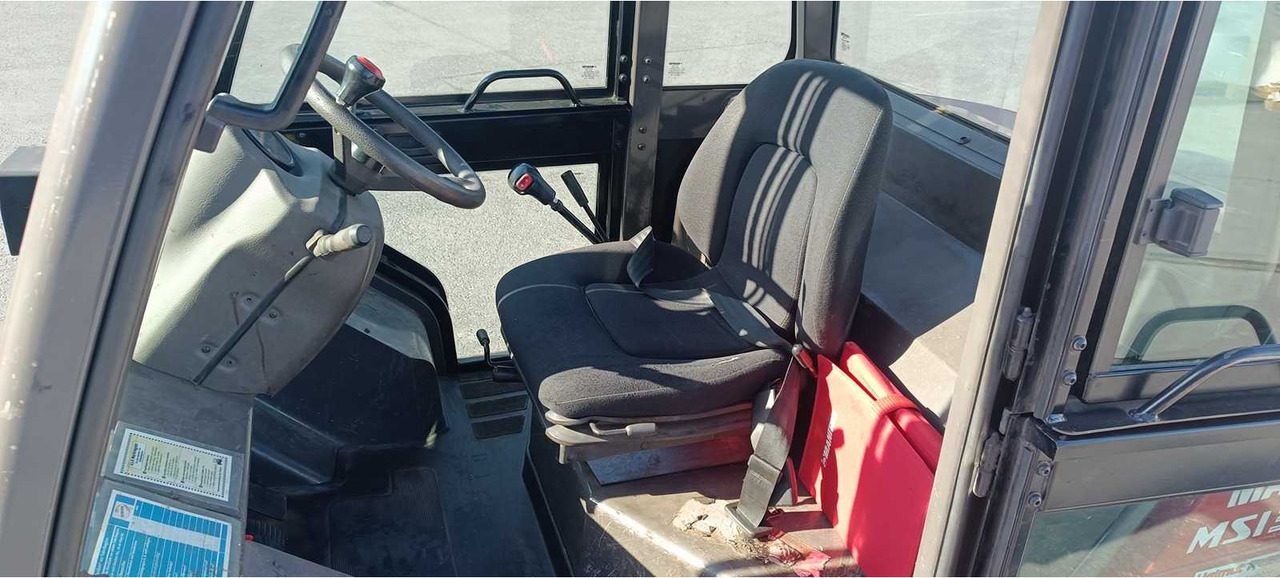 MANITOU - MSI 30 4ST3A - FORKLIFT TRUCKS - 2015 - Heftruck: afbeelding 5 MANITOU - MSI 30 4ST3A - FORKLIFT TRUCKS - 2015 - Heftruck: afbeelding 5