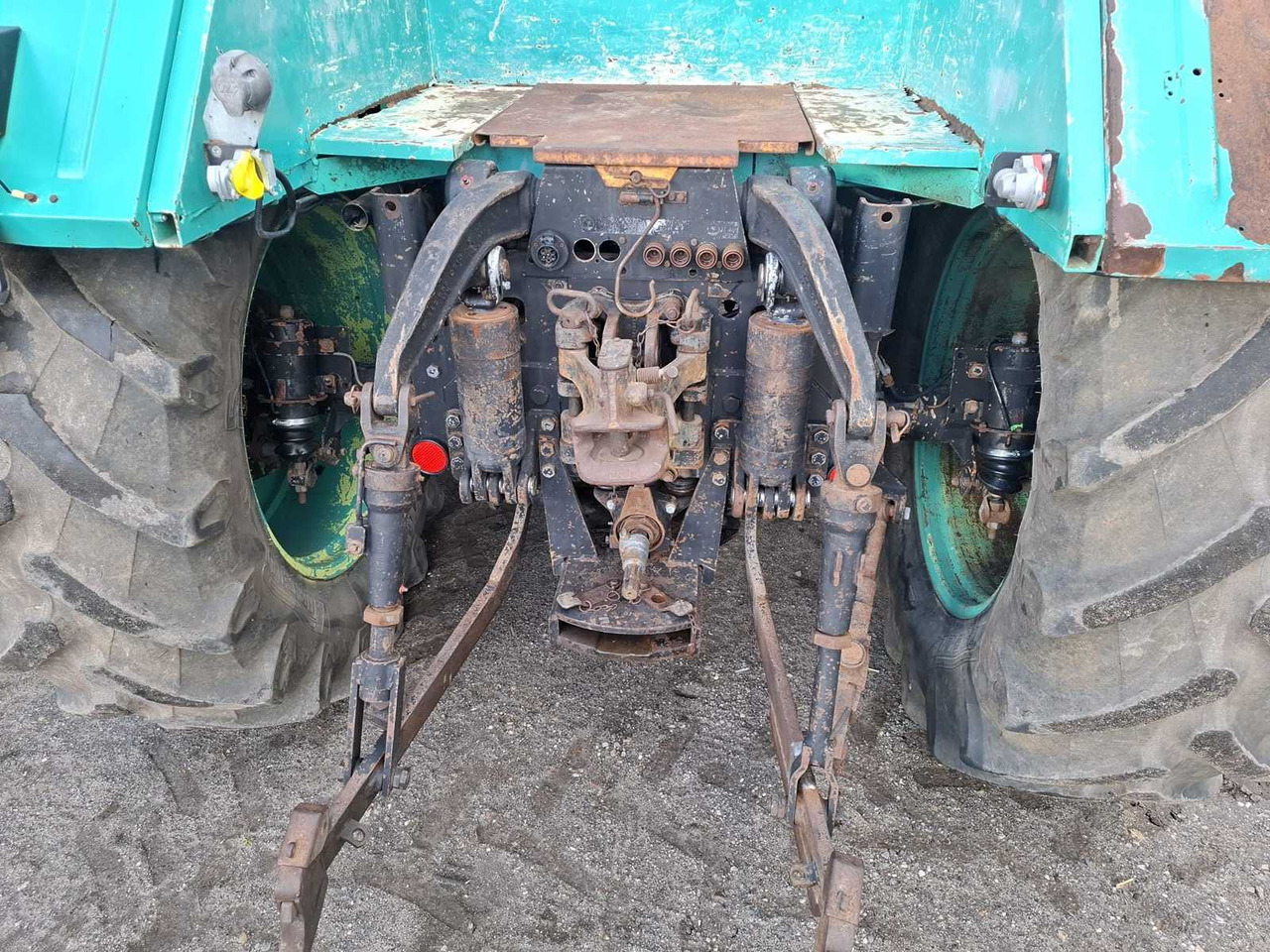 MB (MERCEDES BENZ) - 1982 - TRAC 1500 - ALL-WHEEL DRIVE AGRICULTURAL TRACTOR - Tractor: afbeelding 5 MB (MERCEDES BENZ) - 1982 - TRAC 1500 - ALL-WHEEL DRIVE AGRICULTURAL TRACTOR - Tractor: afbeelding 5