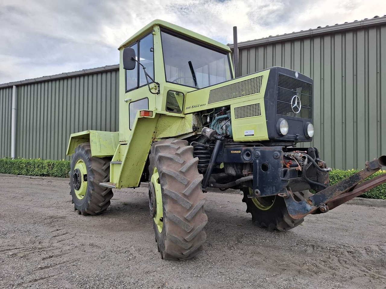MERCEDES-BENZ - MB TRAC 800 - ALL-WHEEL DRIVE AGRICULTURAL TRACTOR - Tractor: afbeelding 1 MERCEDES-BENZ - MB TRAC 800 - ALL-WHEEL DRIVE AGRICULTURAL TRACTOR - Tractor: afbeelding 1