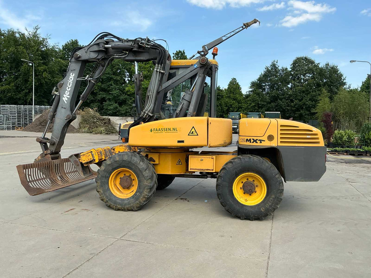 Mecalac 12MXT - Graaflaadmachine: afbeelding 2 Mecalac 12MXT - Graaflaadmachine: afbeelding 2